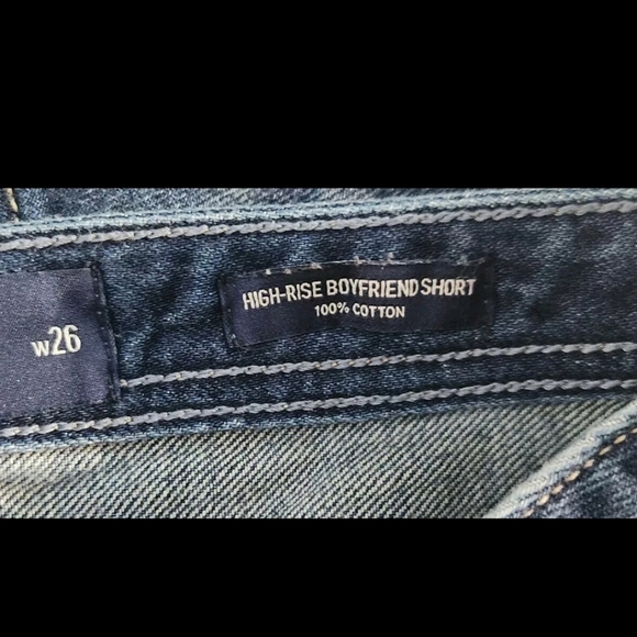 Hollister High Rise Boyfriend Short Dark Wash Button Fly Size 3 Waist 26 - Picture 5 of 5